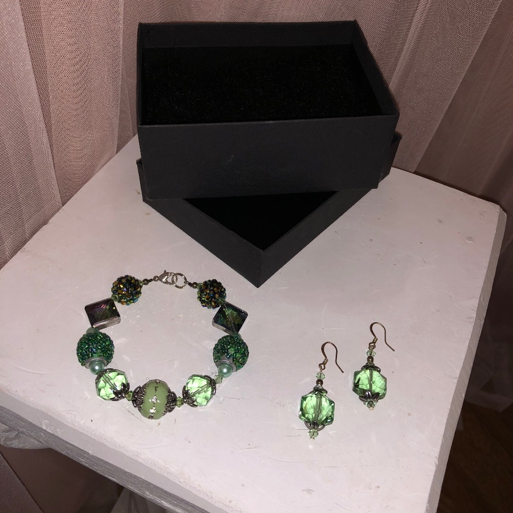Lucy Collection Hand Made Jewelry by you’re posher women’s bracelet and earrings